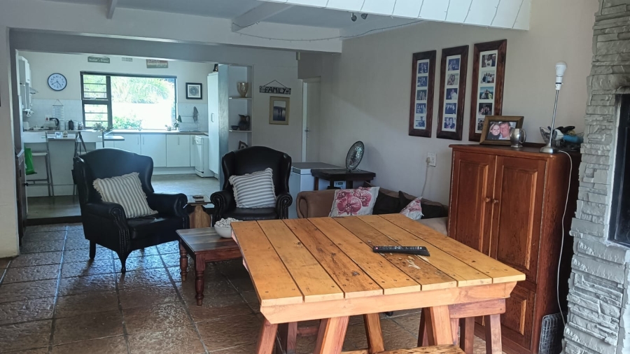 4 Bedroom Property for Sale in Nahoon Valley Park Eastern Cape